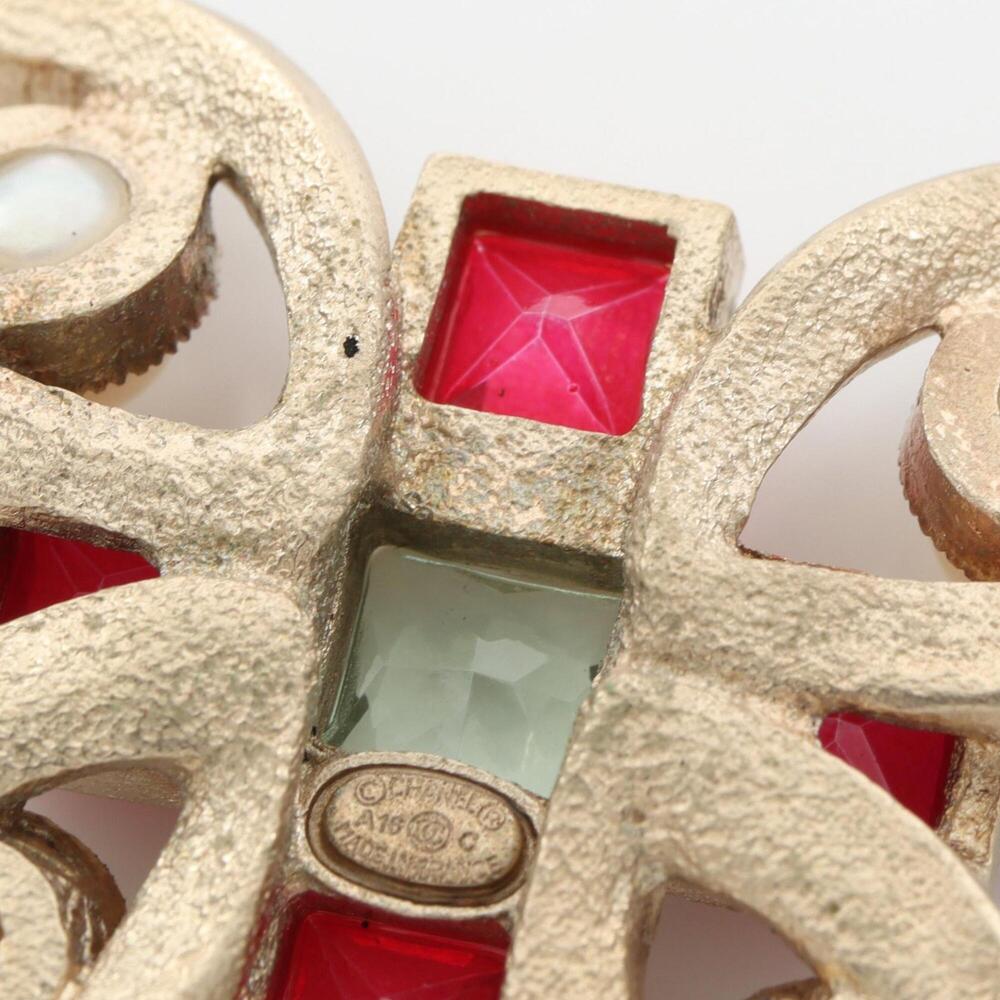 CHANEL Red Pearl Logo Brooch - Picture 4 of 5